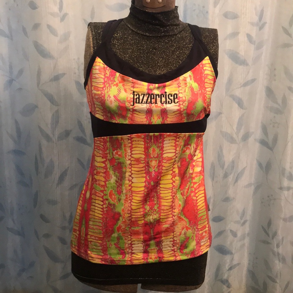 Jazzercise Athletic top with built-in shelf bra